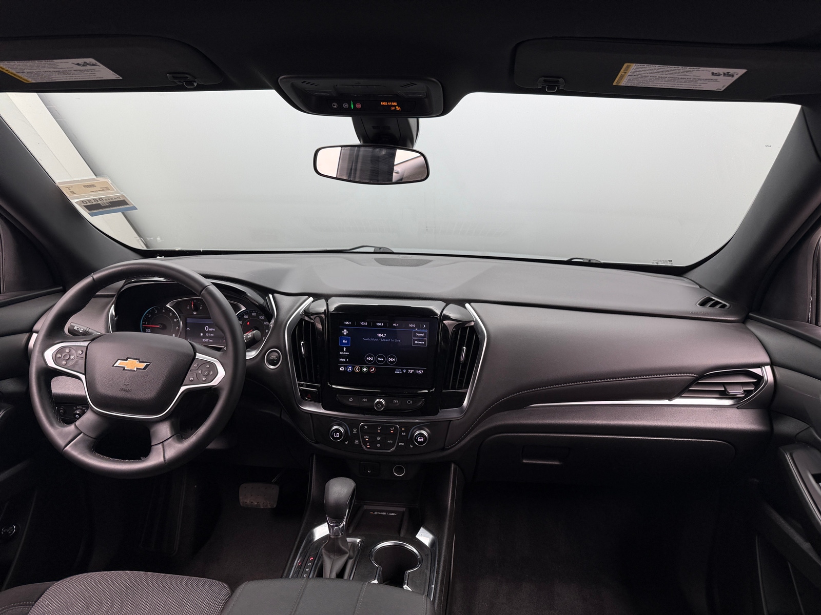 Thumbnail: 2023 Chevrolet Traverse - 3