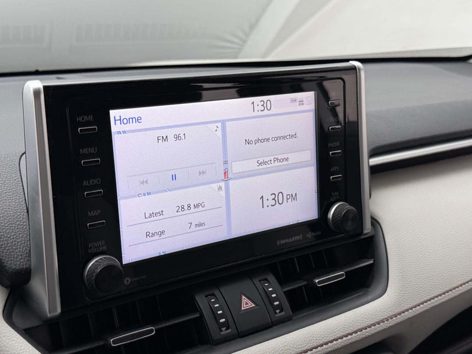 Thumbnail: 2019 Toyota RAV4 - 3