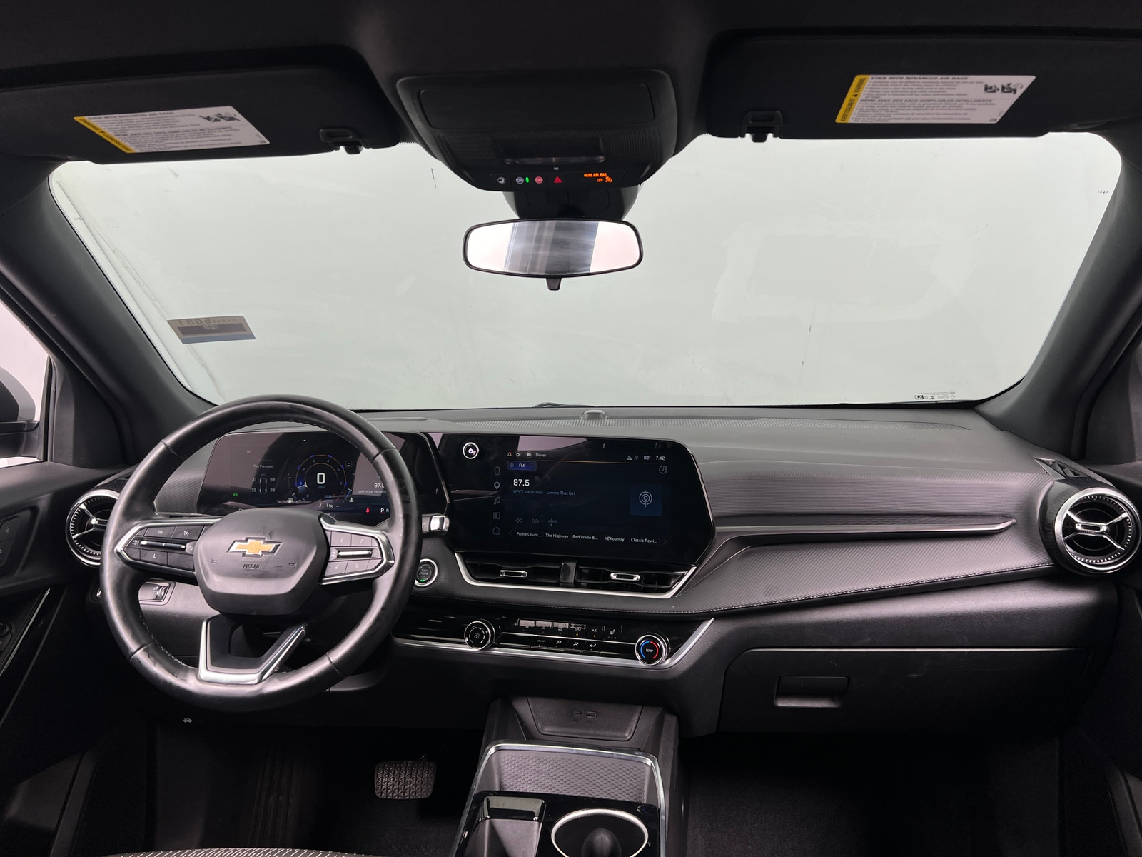 Thumbnail: 2025 Chevrolet Equinox - 3