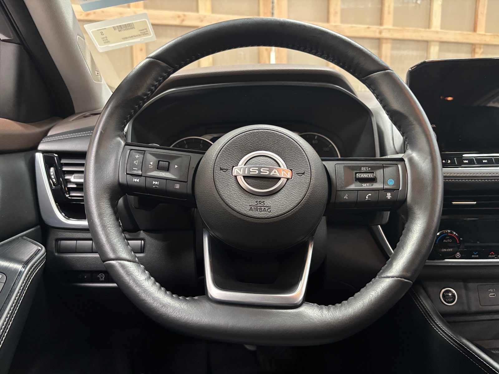Thumbnail: 2023 Nissan Rogue - 4