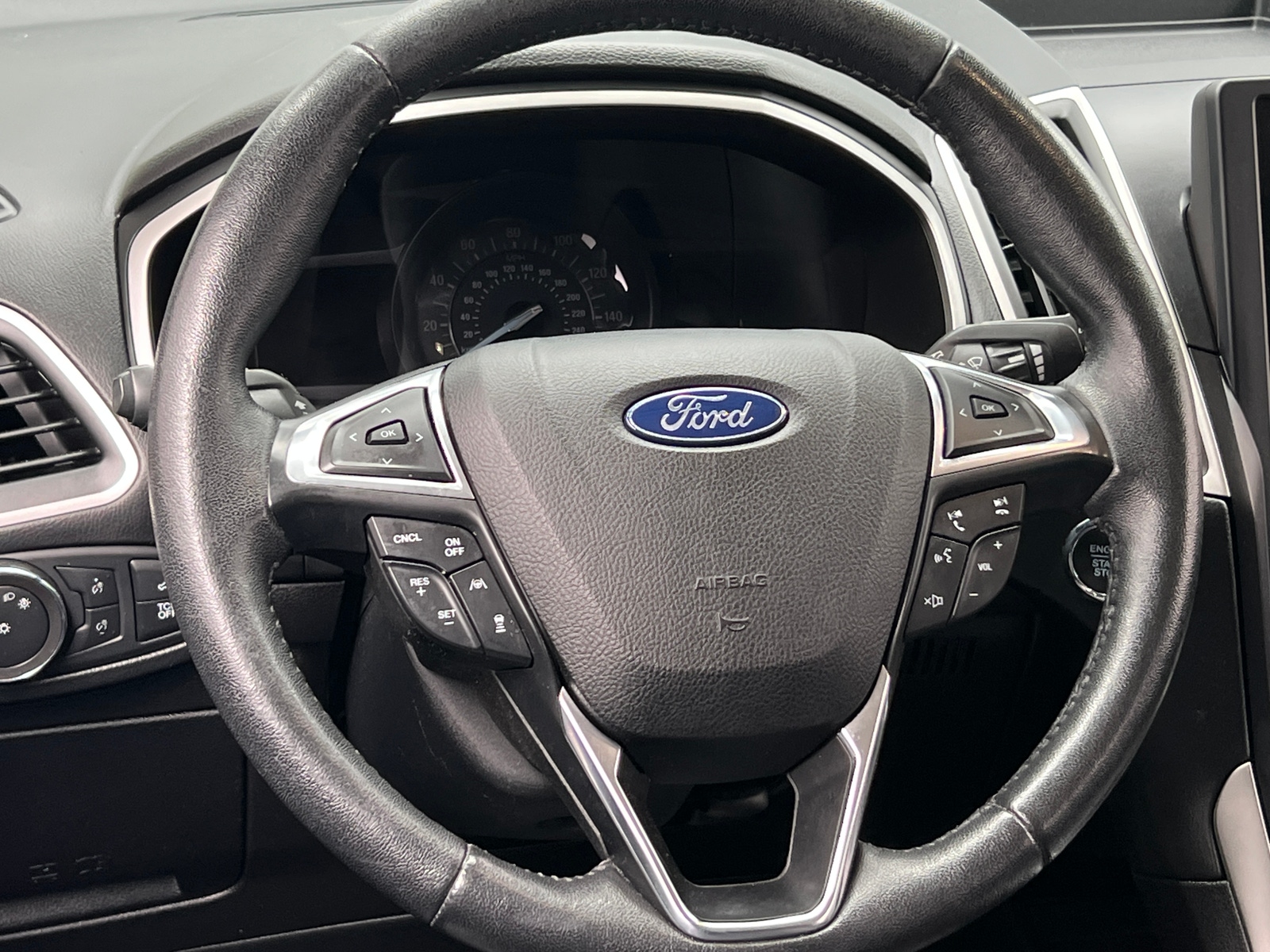 Thumbnail: 2021 Ford Edge - 4