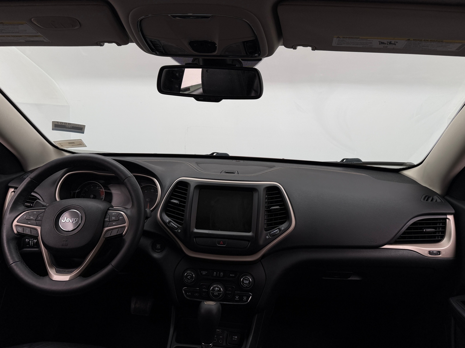 Thumbnail: 2016 Jeep Cherokee - 3