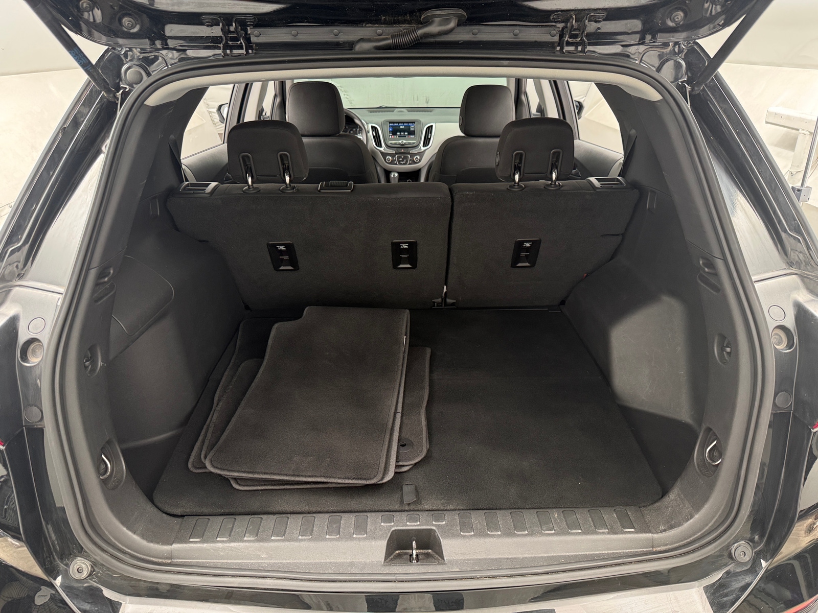 Thumbnail: 2019 Chevrolet Equinox - 7