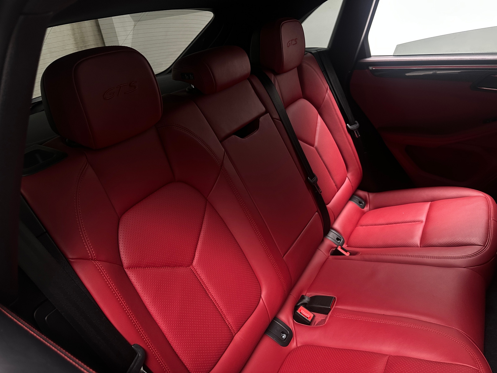 Thumbnail: 2018 Porsche Macan - 5