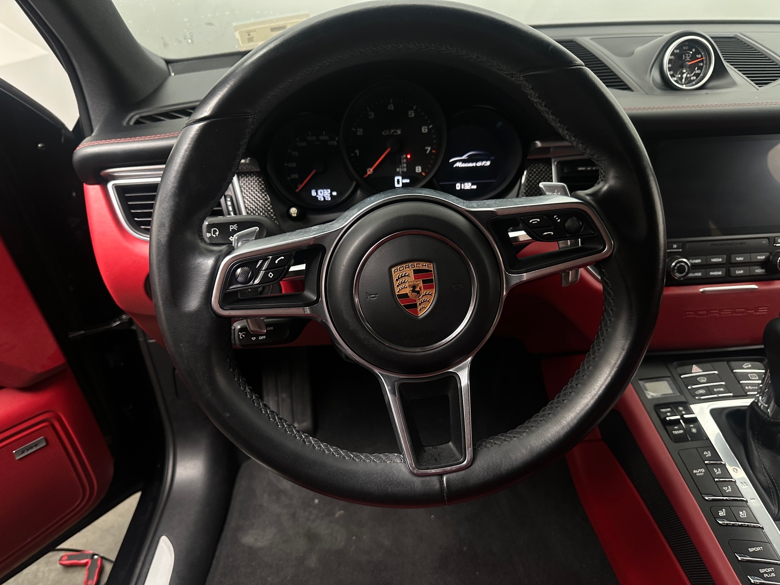 Thumbnail: 2018 Porsche Macan - 4