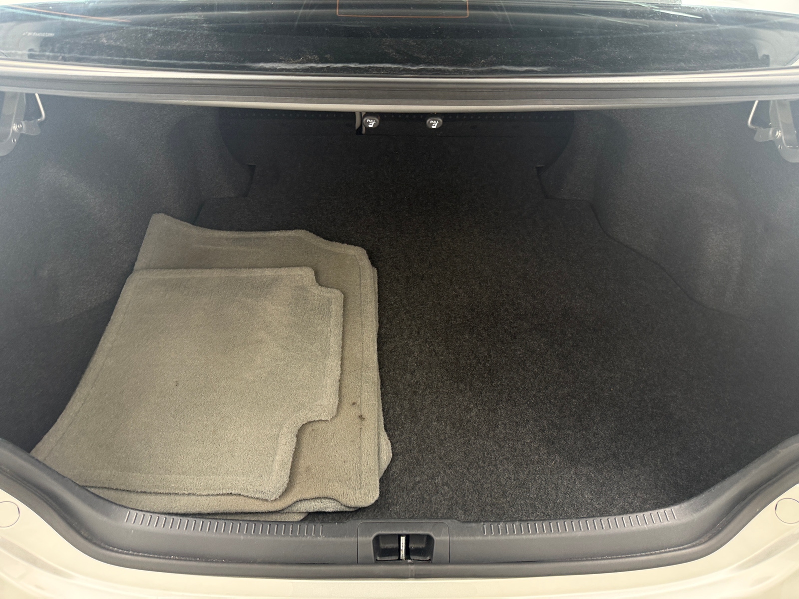 Thumbnail: 2012 Toyota Camry - 7