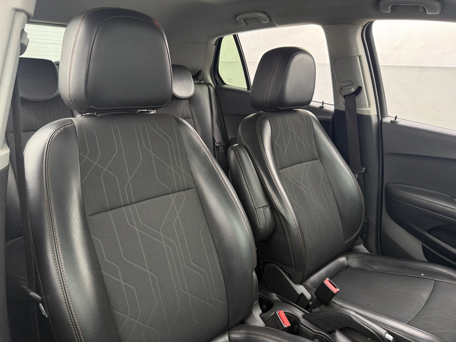 Thumbnail: 2018 Chevrolet Trax - 2