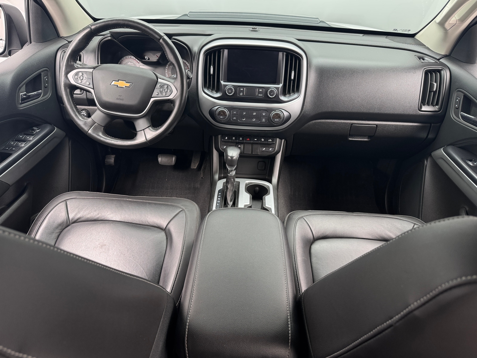 Thumbnail: 2022 Chevrolet Colorado - 2