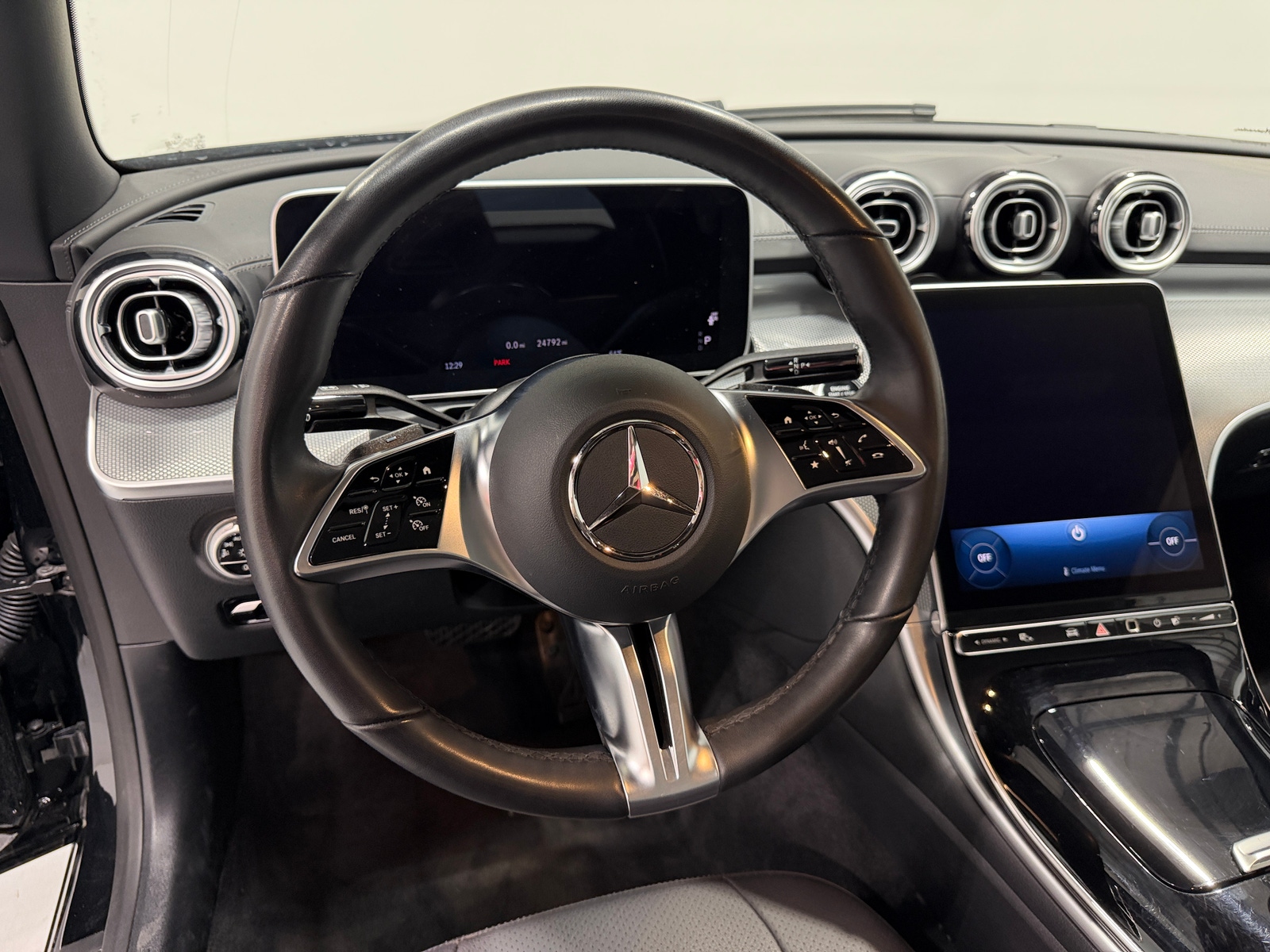 Thumbnail: 2025 Mercedes-Benz CLE - 4