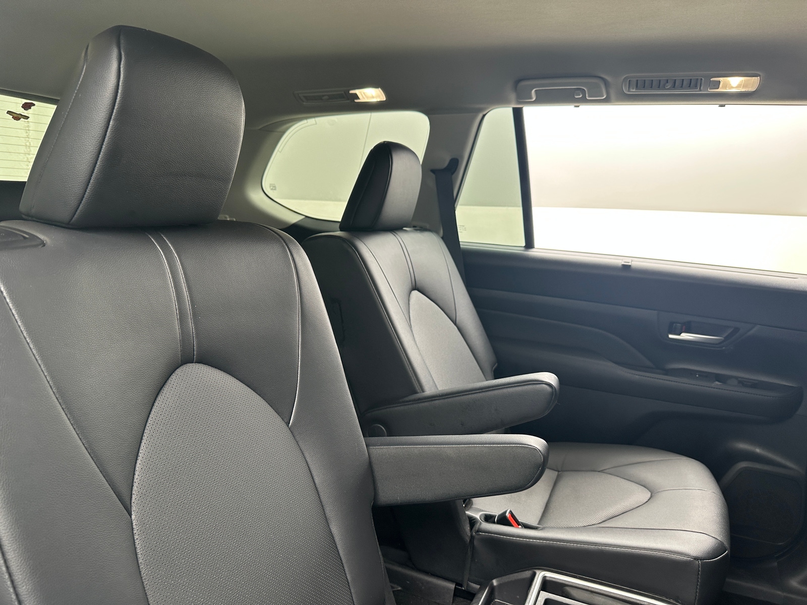 Thumbnail: 2026 Toyota Grand Highlander - 5