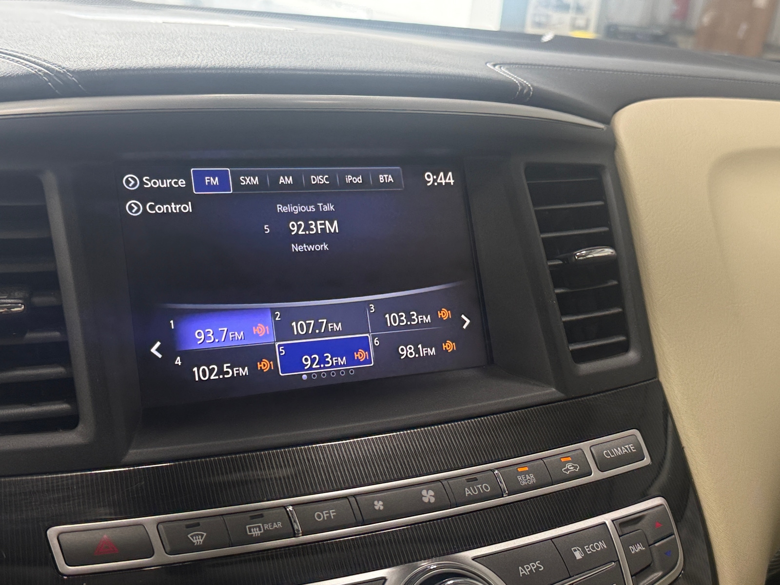Thumbnail: 2019 INFINITI QX60 - 3