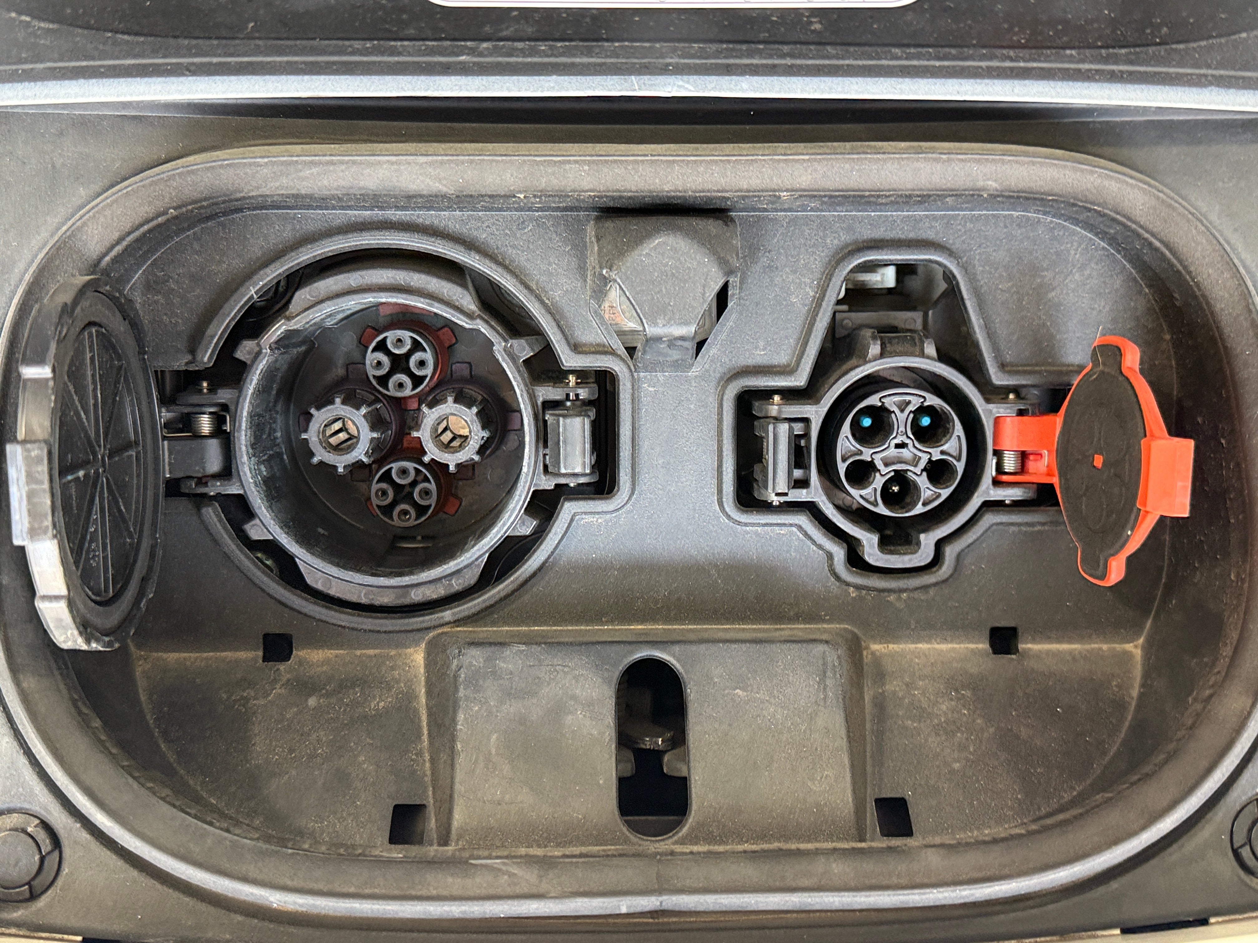 Used 2022 Nissan LEAF SV Plus with VIN 1N4BZ1CV0NC557983 for sale in Oak Creek, WI