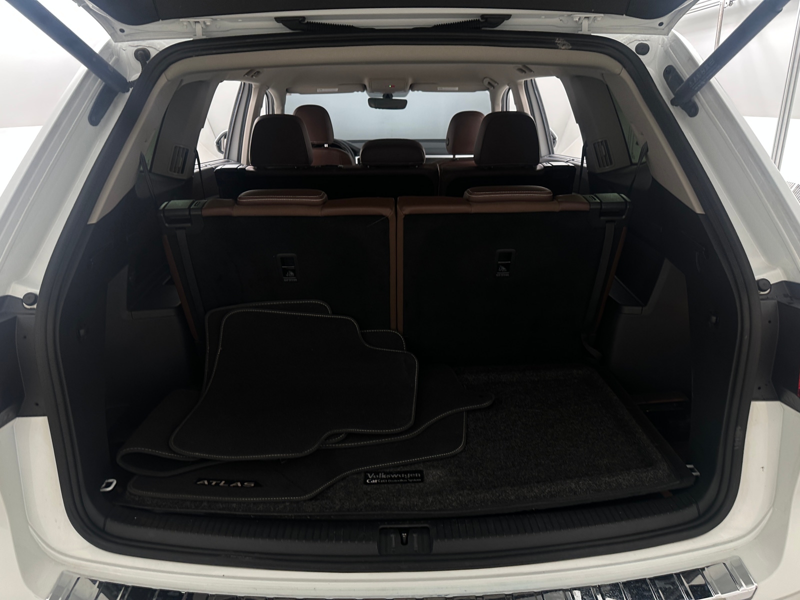 Thumbnail: 2023 Volkswagen Atlas - 6