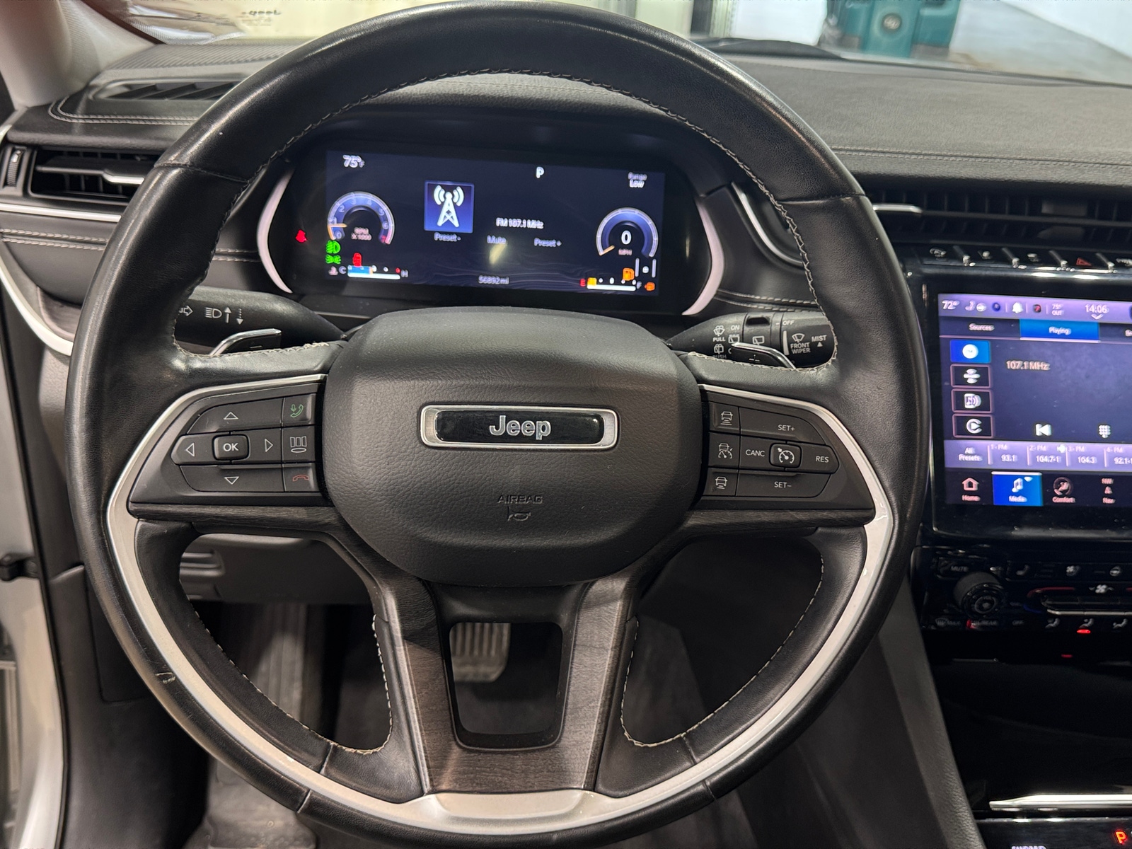 Thumbnail: 2021 Jeep Grand Cherokee L - 4