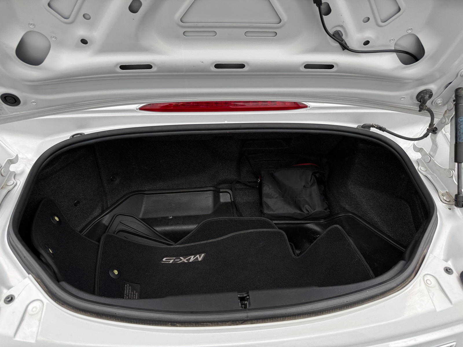 Thumbnail: 2016 Mazda MX-5 Miata - 6