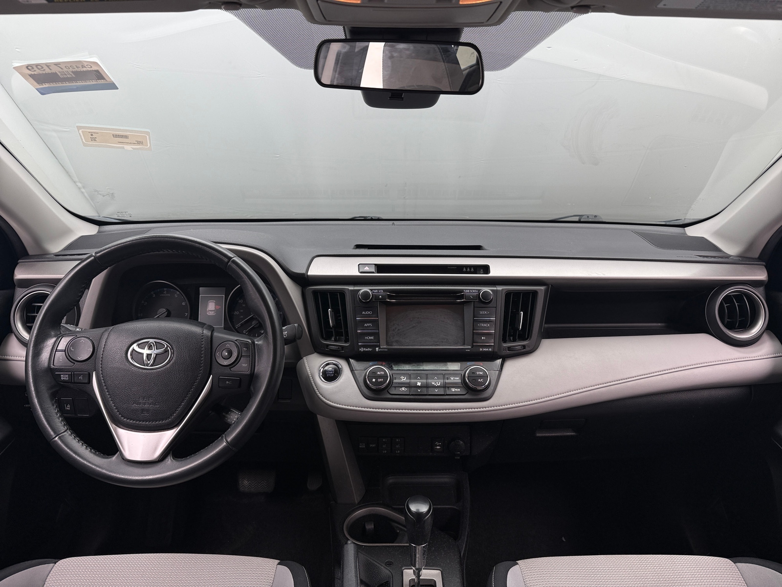 Thumbnail: 2018 Toyota RAV4 - 3
