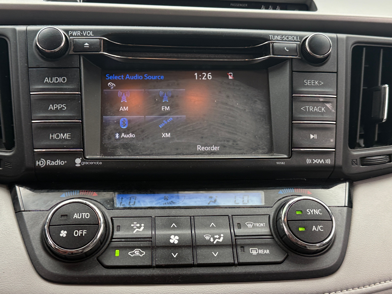 Thumbnail: 2018 Toyota RAV4 - 4