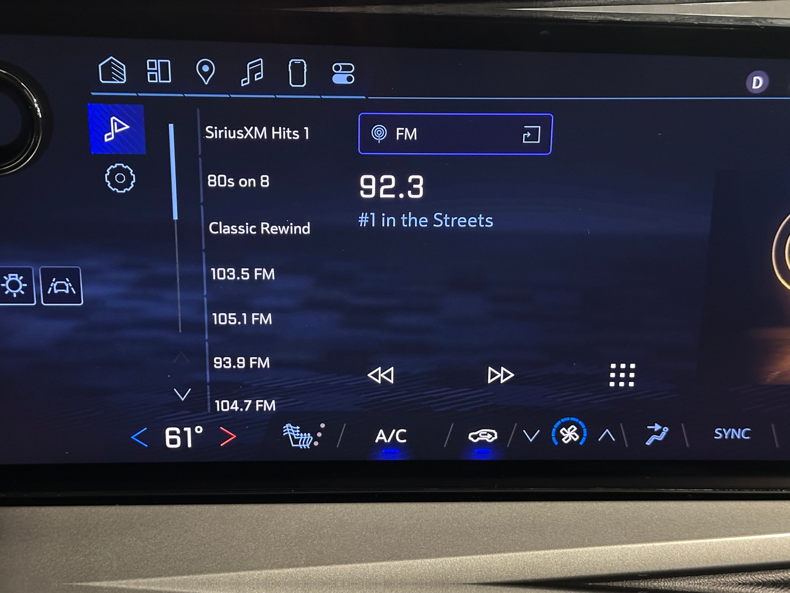 Thumbnail: 2024 Chevrolet Traverse - 4