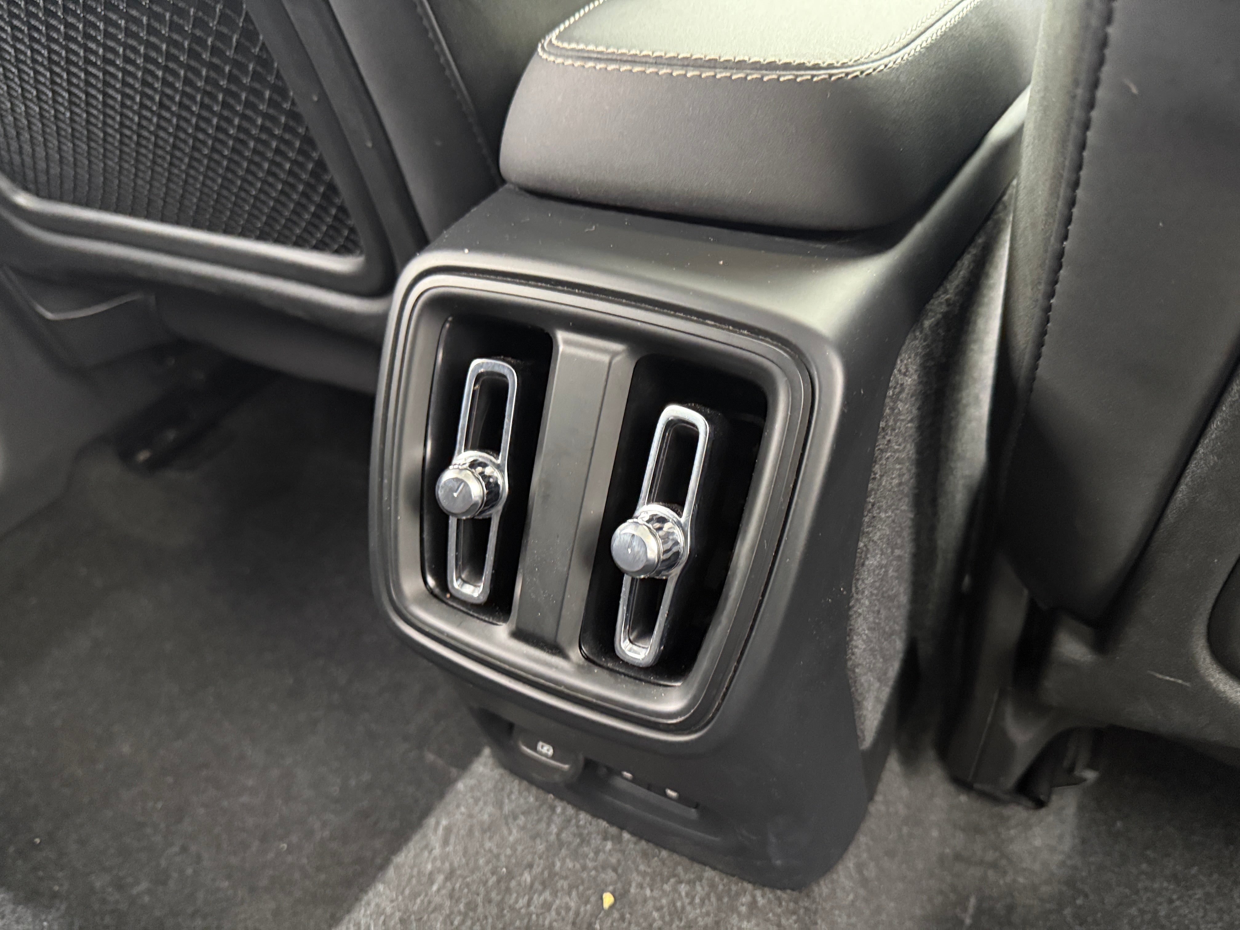 Used 2023 Volvo C40 Ultimate with VIN YV4ED3GM6P2061899 for sale in Oak Creek, WI