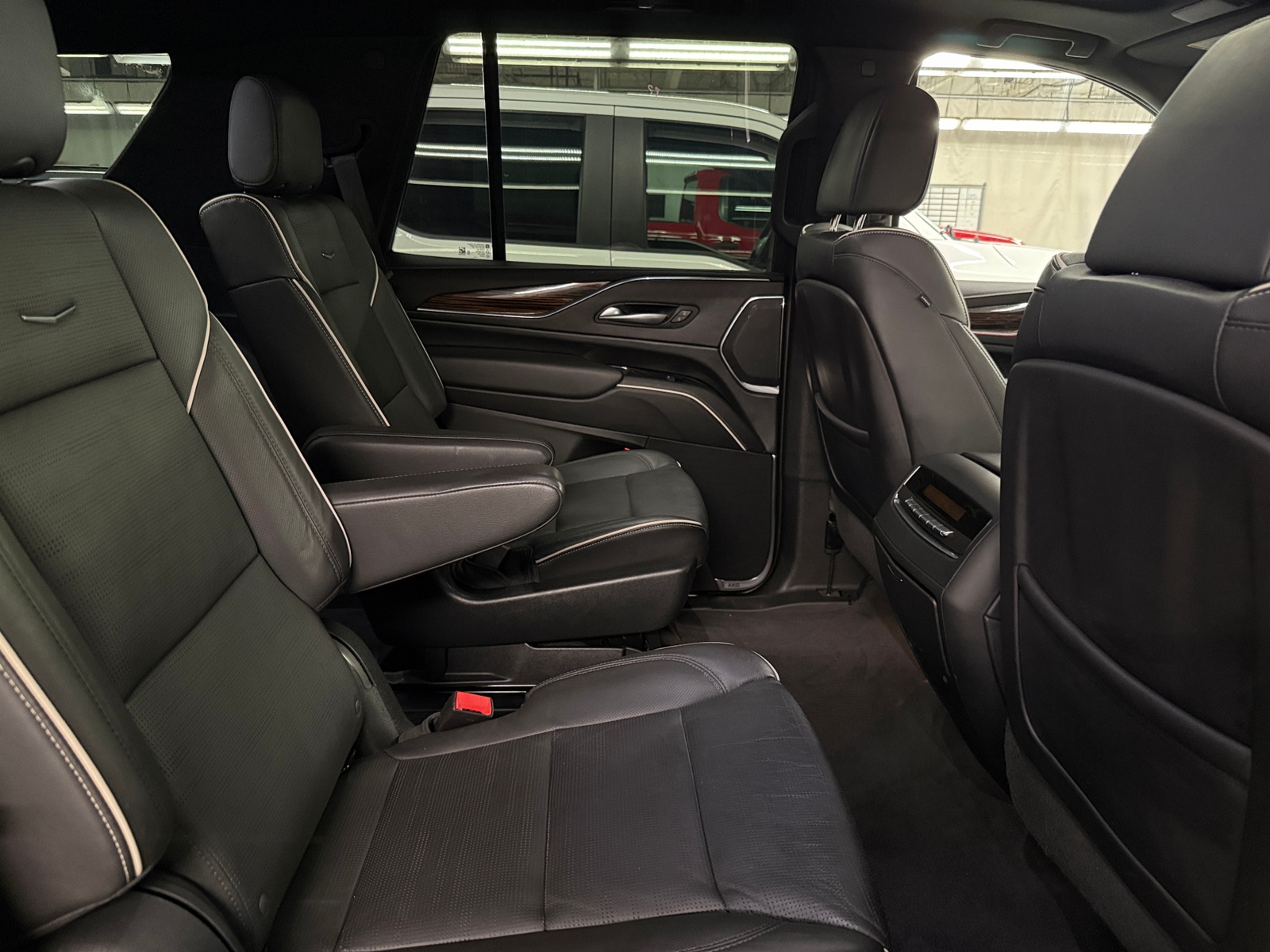 Thumbnail: 2023 Cadillac Escalade - 5