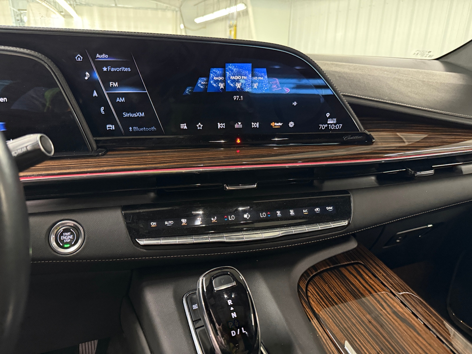 Thumbnail: 2023 Cadillac Escalade - 3
