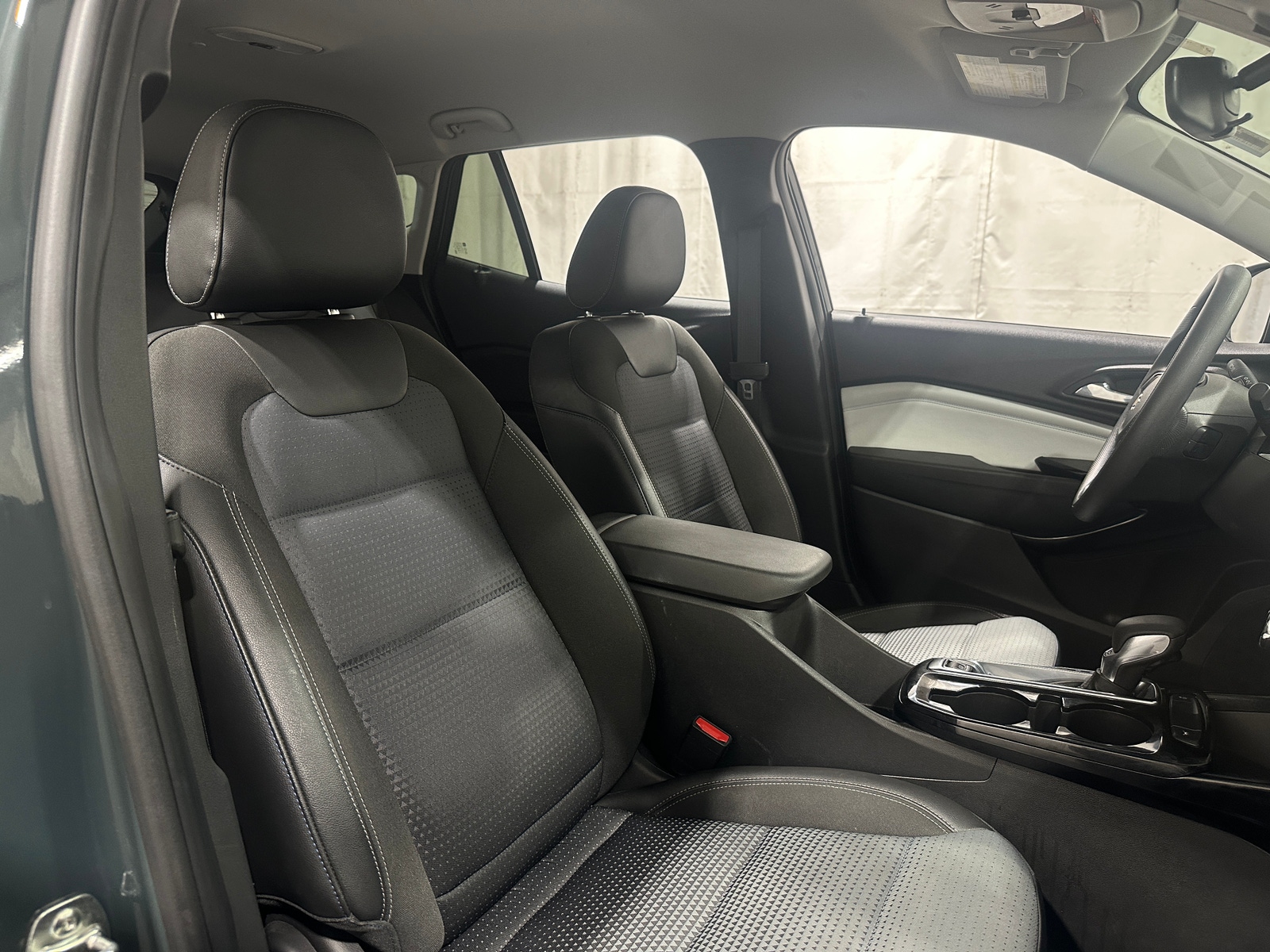 Thumbnail: 2025 Chevrolet Trax - 2
