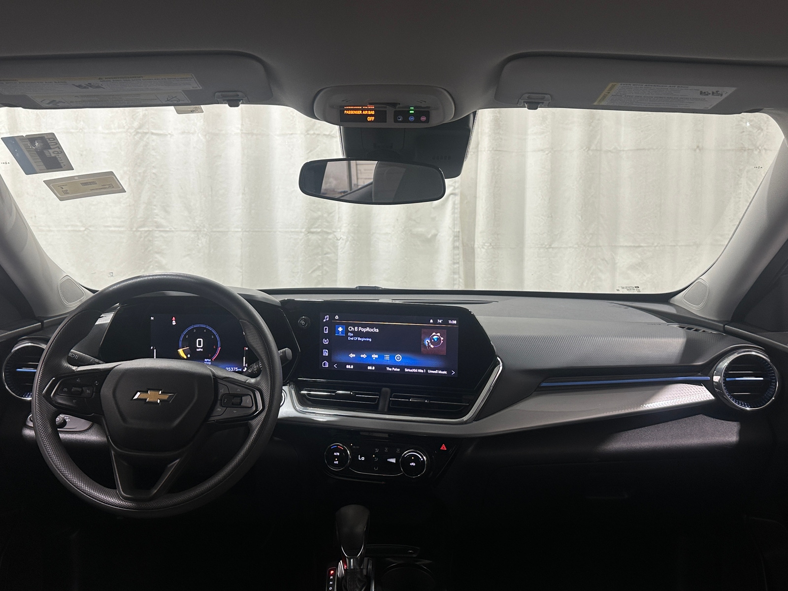 Thumbnail: 2025 Chevrolet Trax - 3