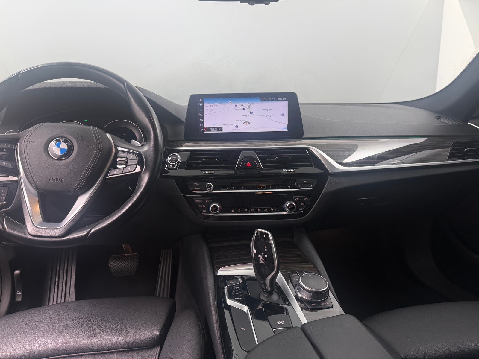 Thumbnail: 2018 BMW 5 Series - 2