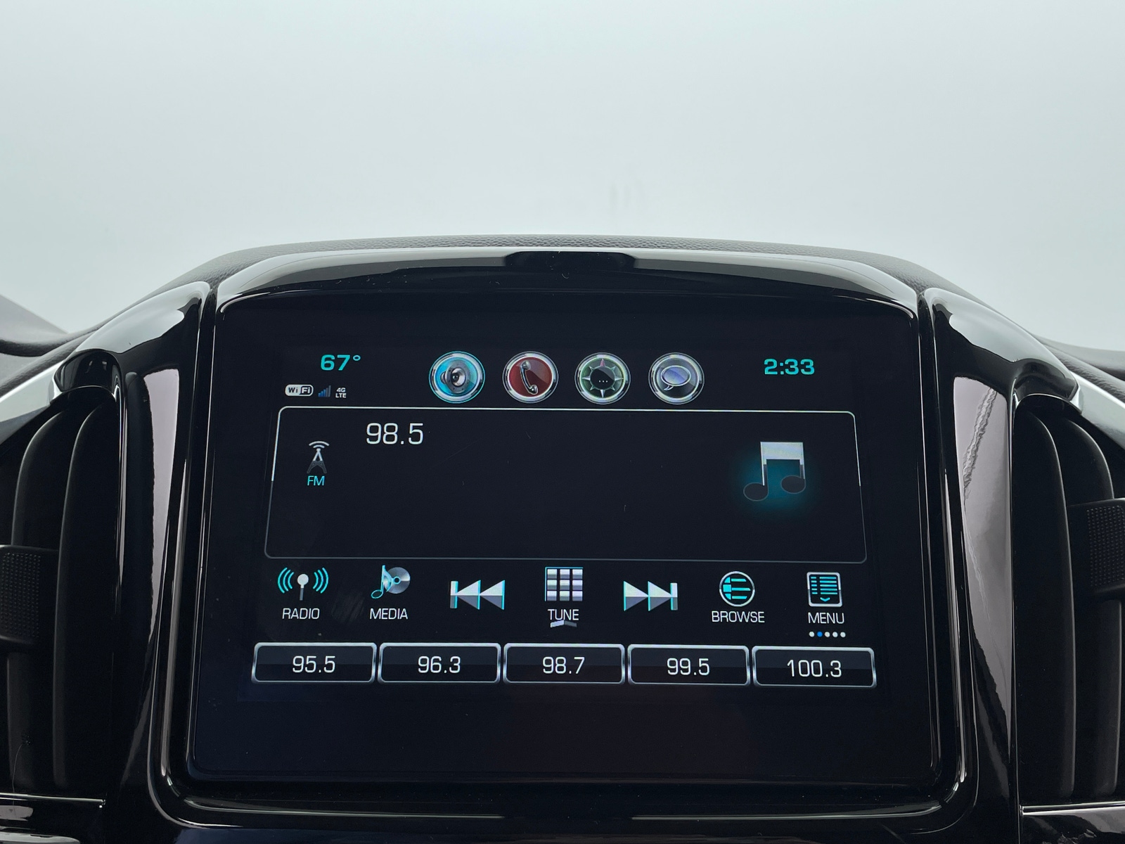 Thumbnail: 2018 Chevrolet Traverse - 4