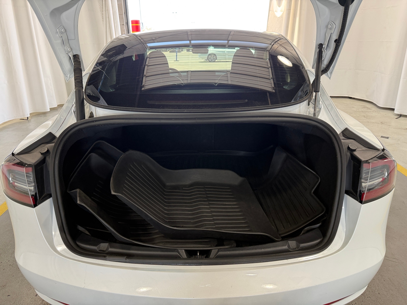 Thumbnail: 2023 Tesla Model 3 - 6