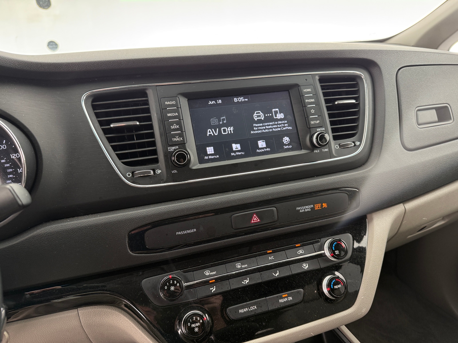 Thumbnail: 2021 Kia Sedona - 4