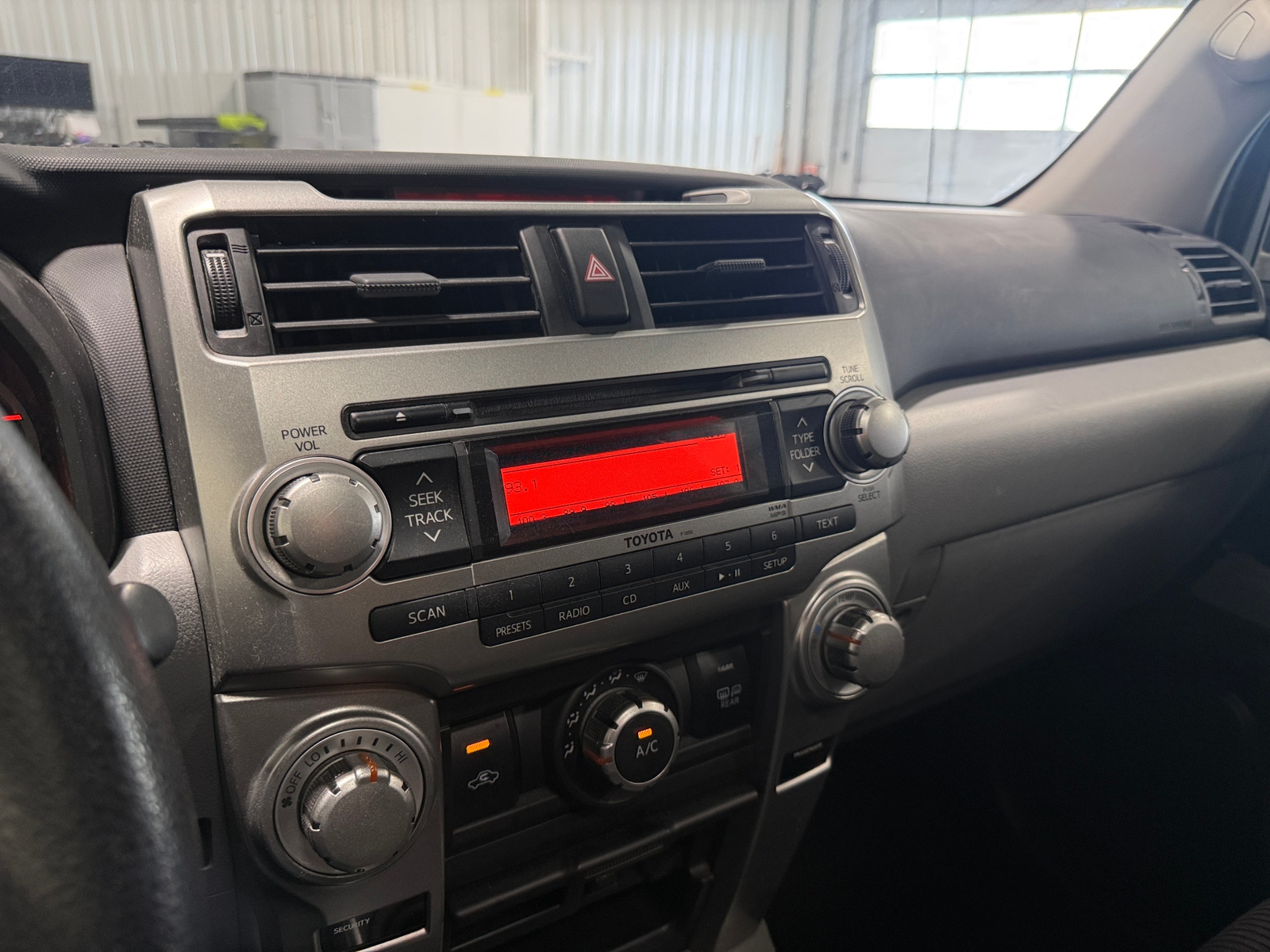 Thumbnail: 2013 Toyota 4Runner - 4