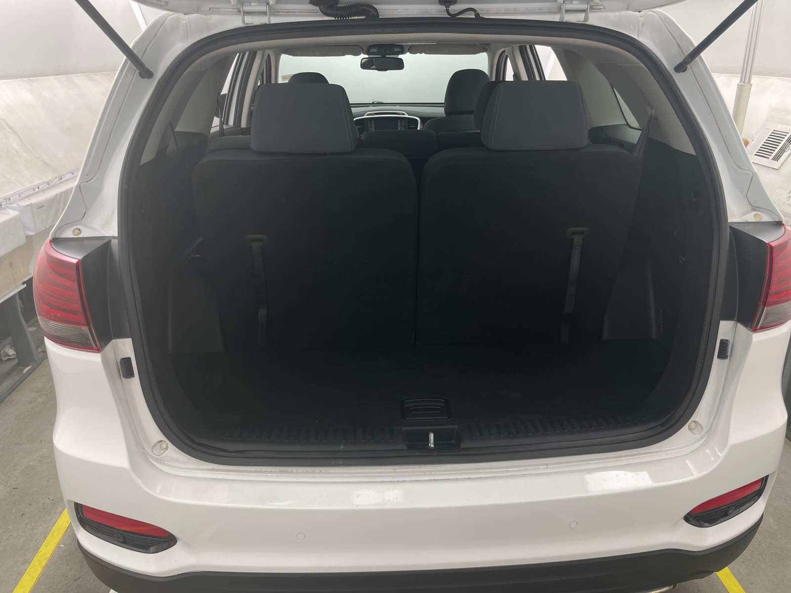 Thumbnail: 2019 Kia Sorento - 7