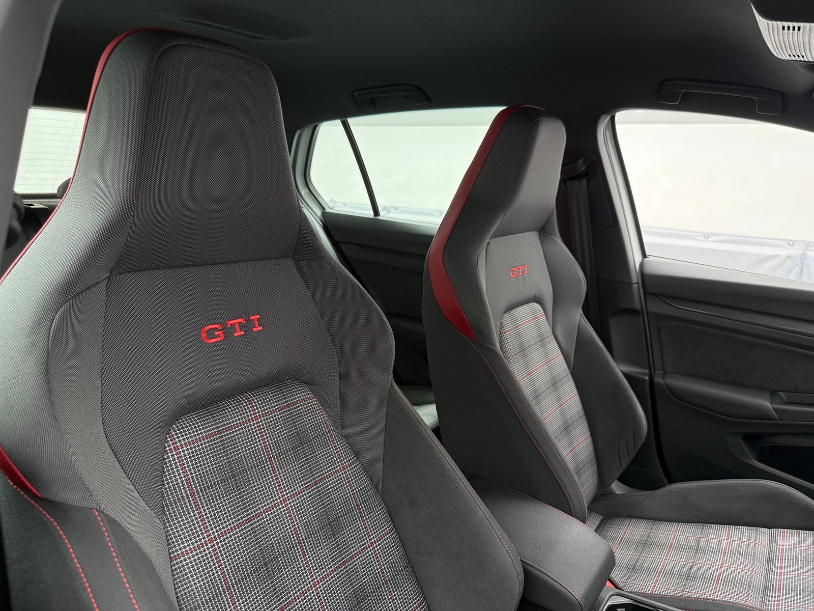 Thumbnail: 2024 Volkswagen Golf - 2
