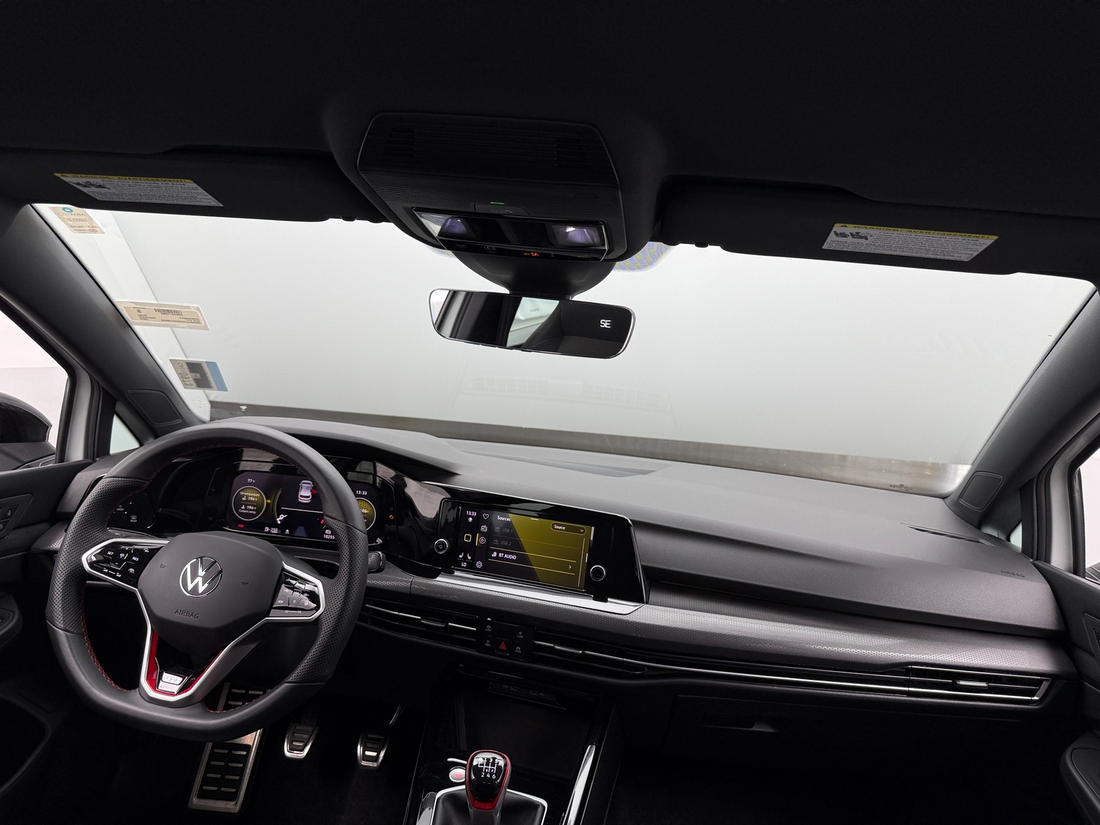 Thumbnail: 2024 Volkswagen Golf - 3