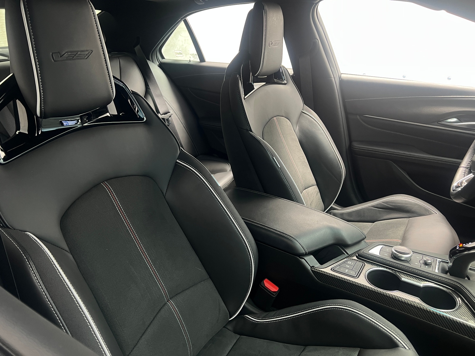 Thumbnail: 2023 Cadillac CT4 - 2