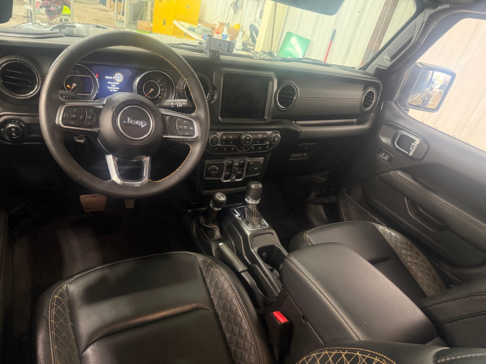 Thumbnail: 2023 Jeep Gladiator - 2