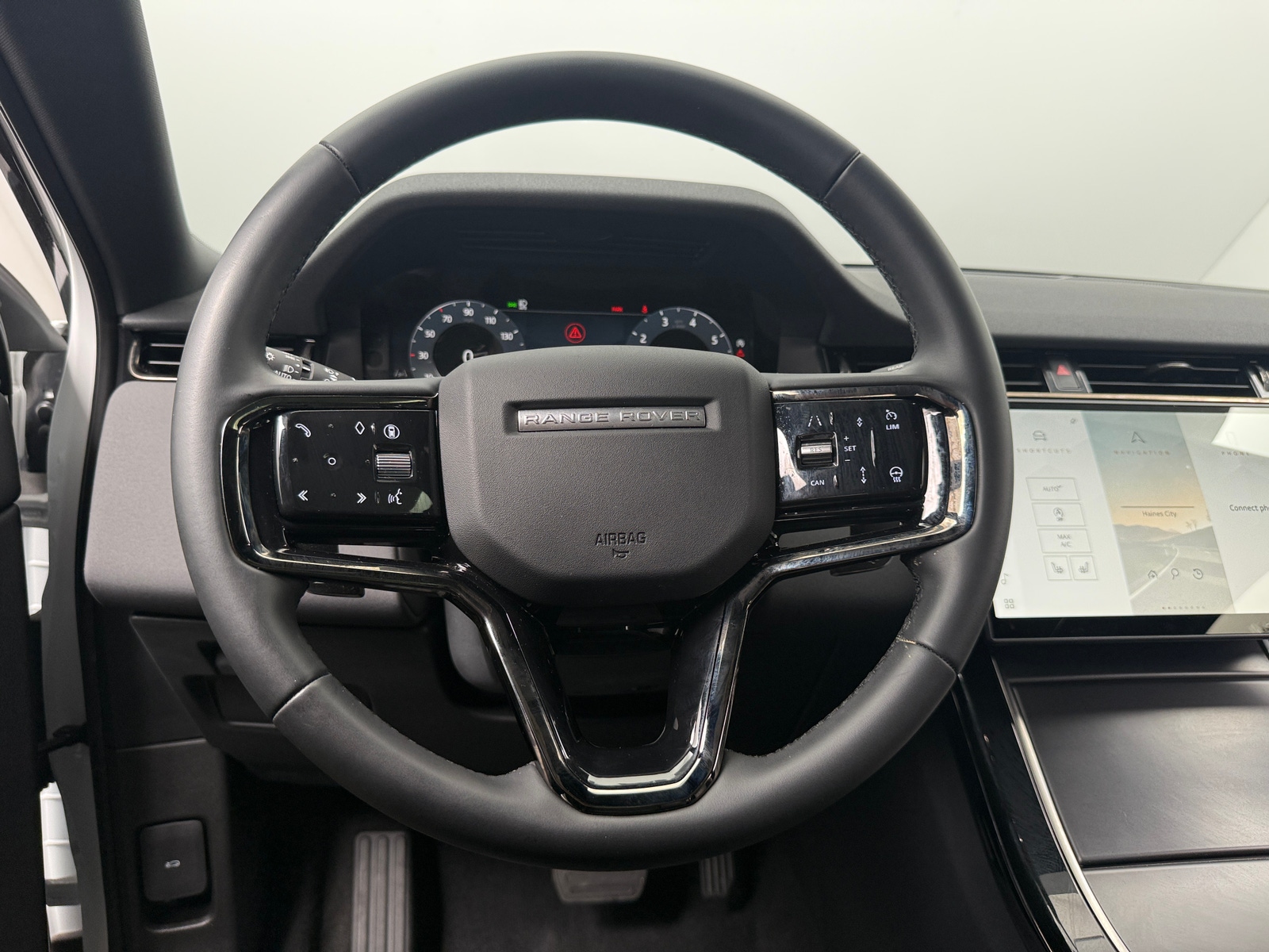 Thumbnail: 2026 Land Rover Range Rover Evoque - 4