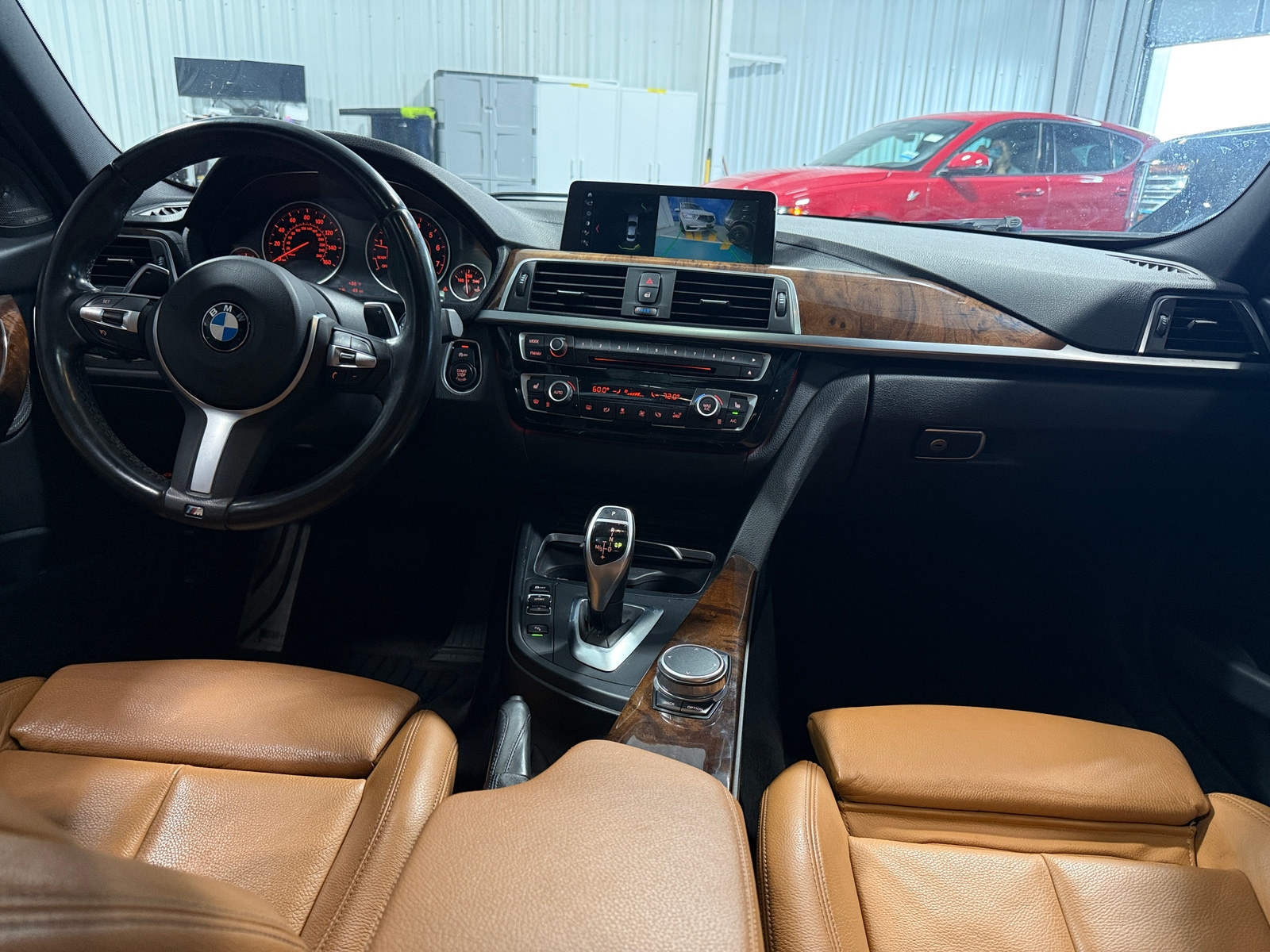 Thumbnail: 2018 BMW 3 Series - 2