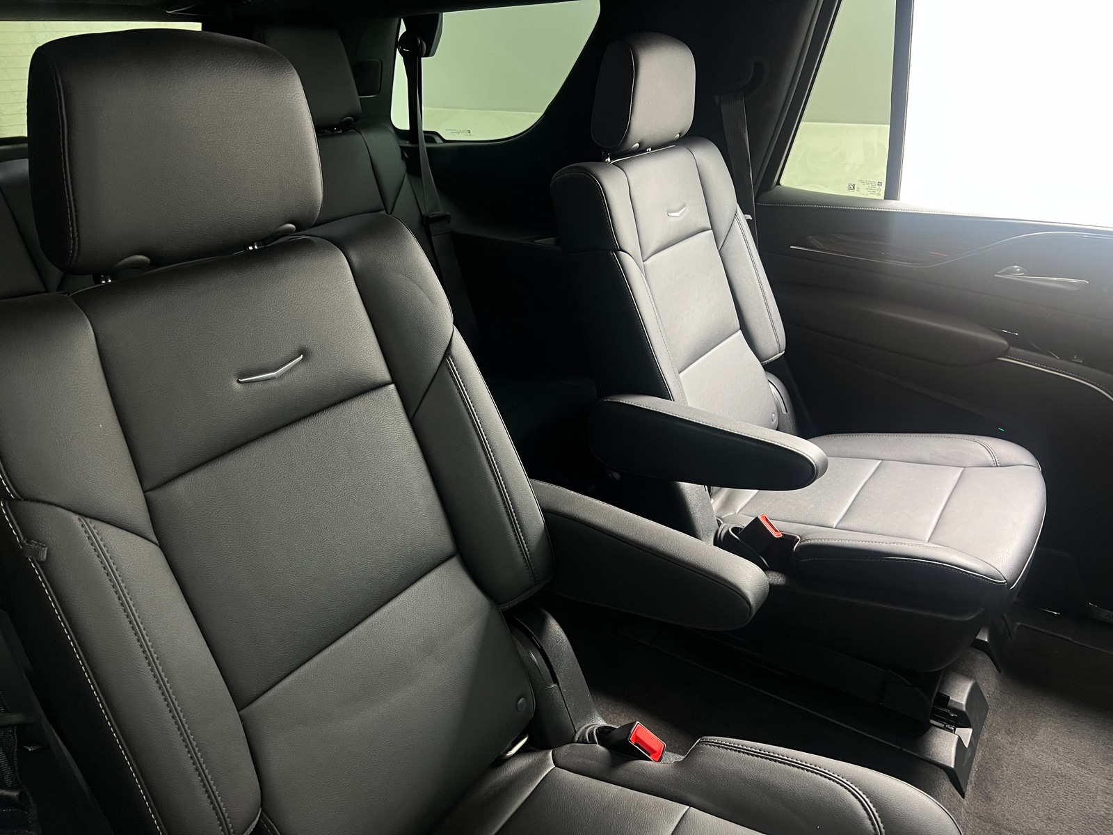 Thumbnail: 2022 Cadillac Escalade - 5