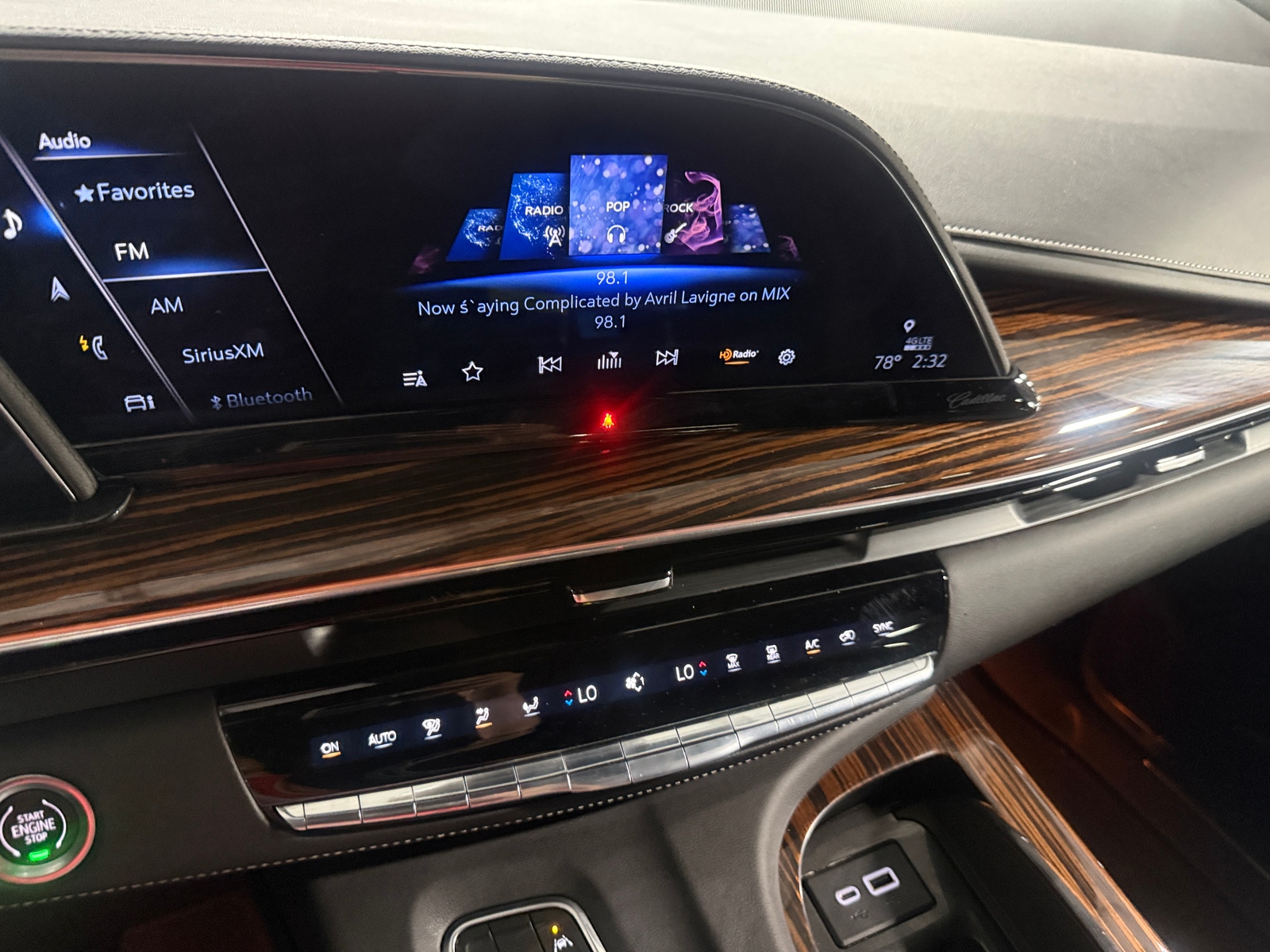 Thumbnail: 2022 Cadillac Escalade - 3