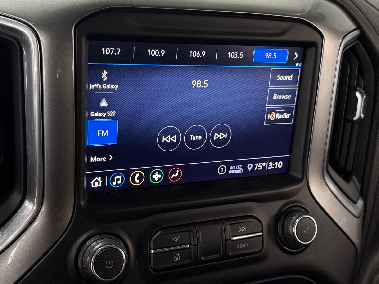 Thumbnail: 2020 Chevrolet Silverado 2500 - 4