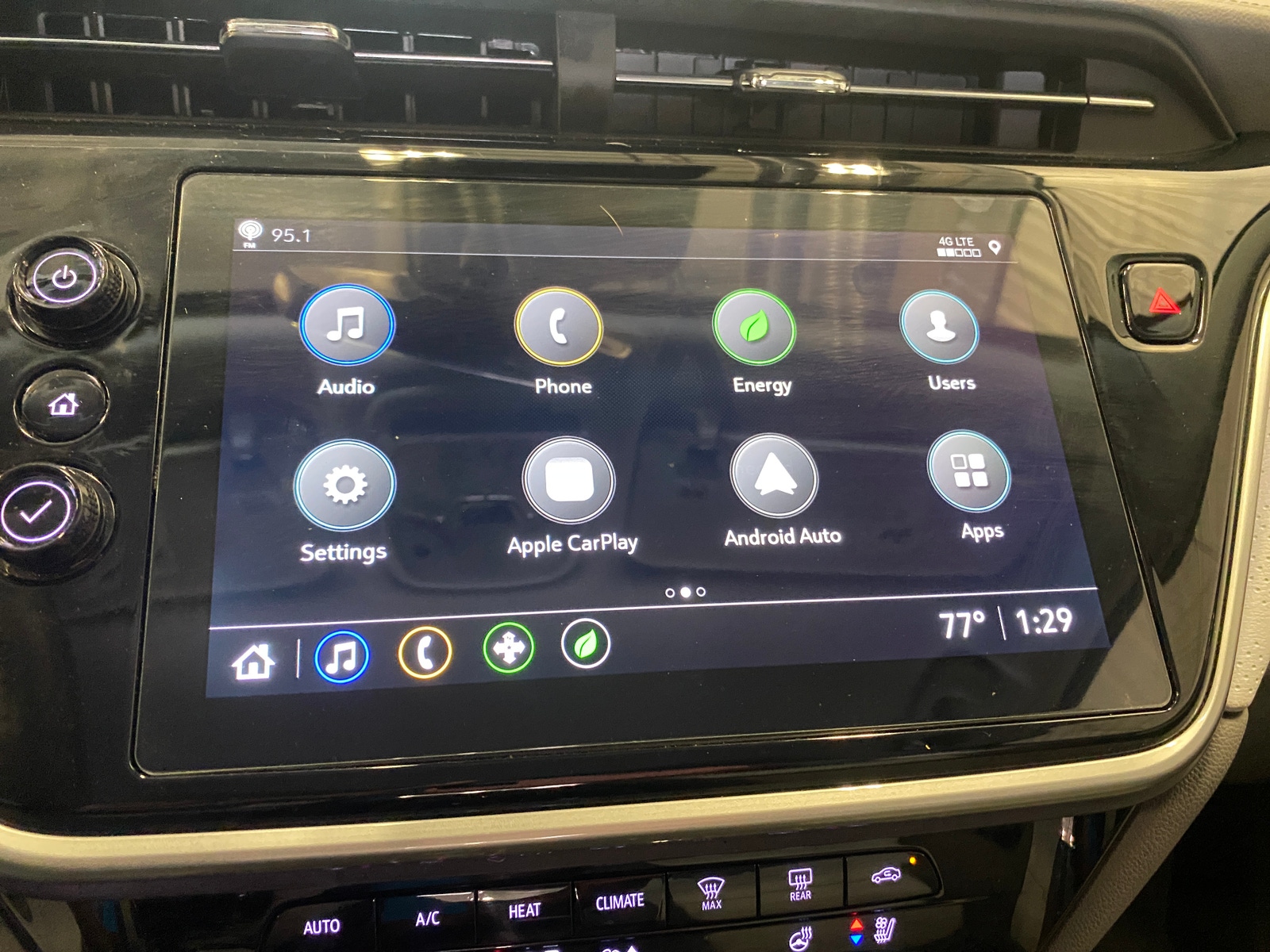 Thumbnail: 2023 Chevrolet Bolt EUV - 3