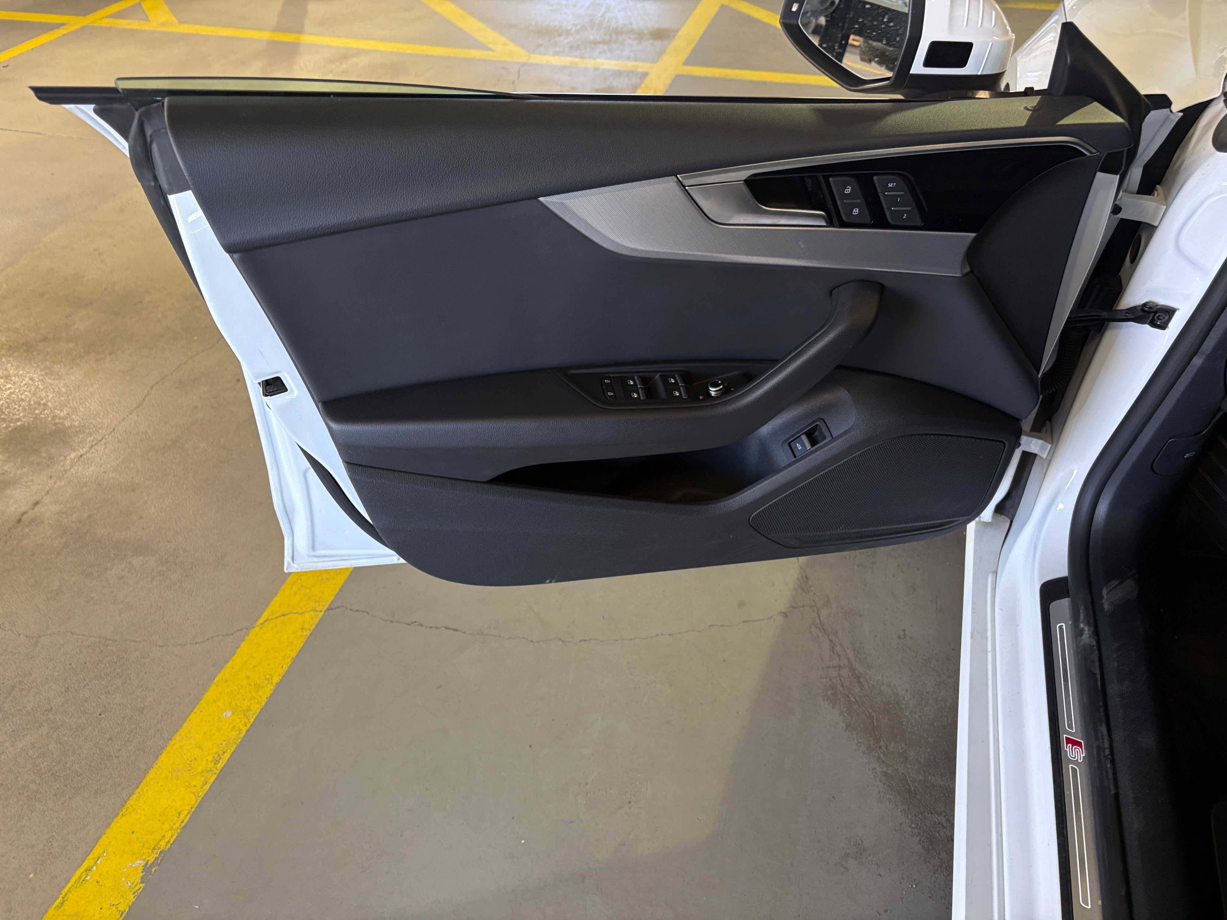 WAUDACF56SA006334