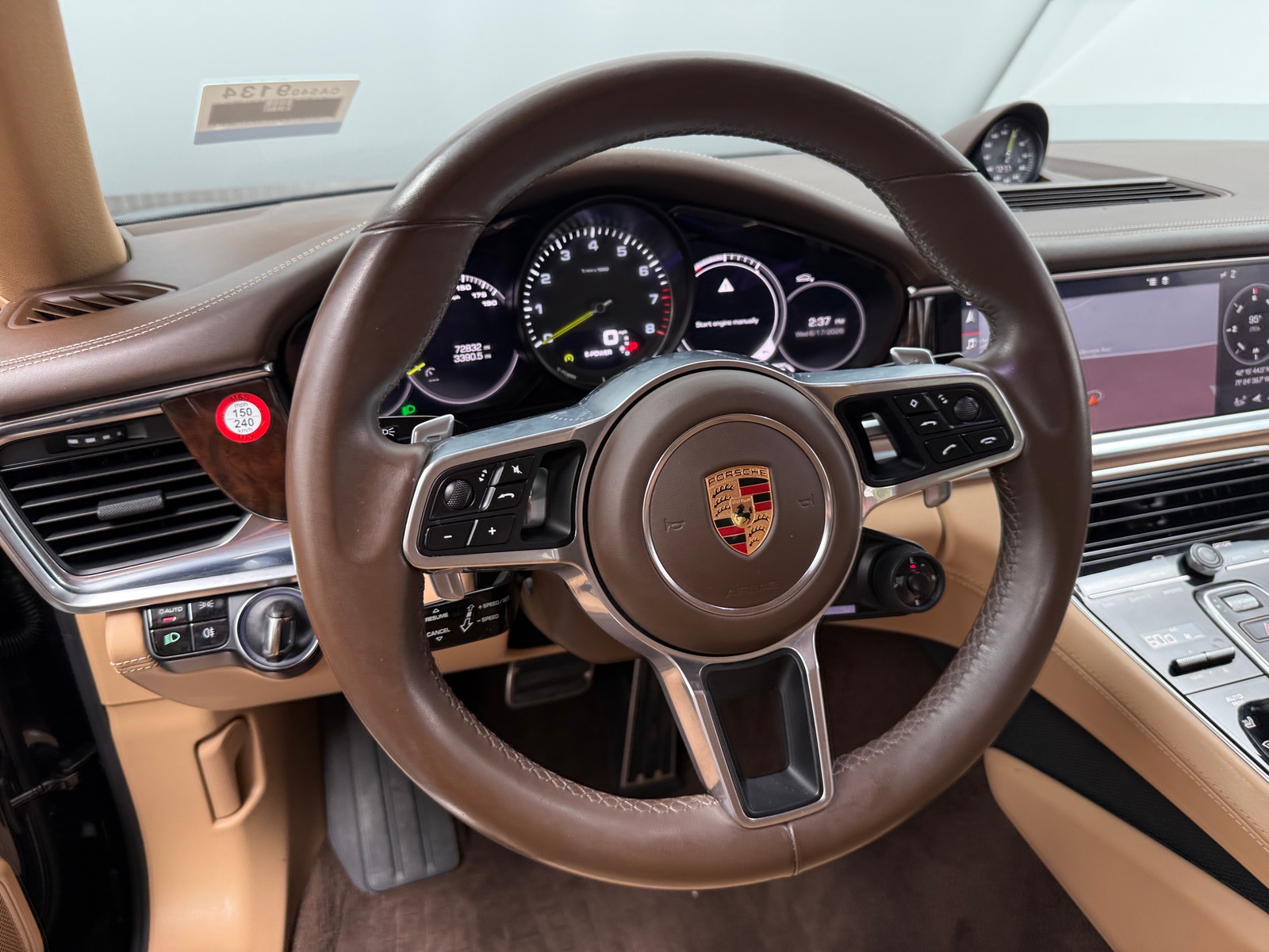 Thumbnail: 2018 Porsche Panamera - 4