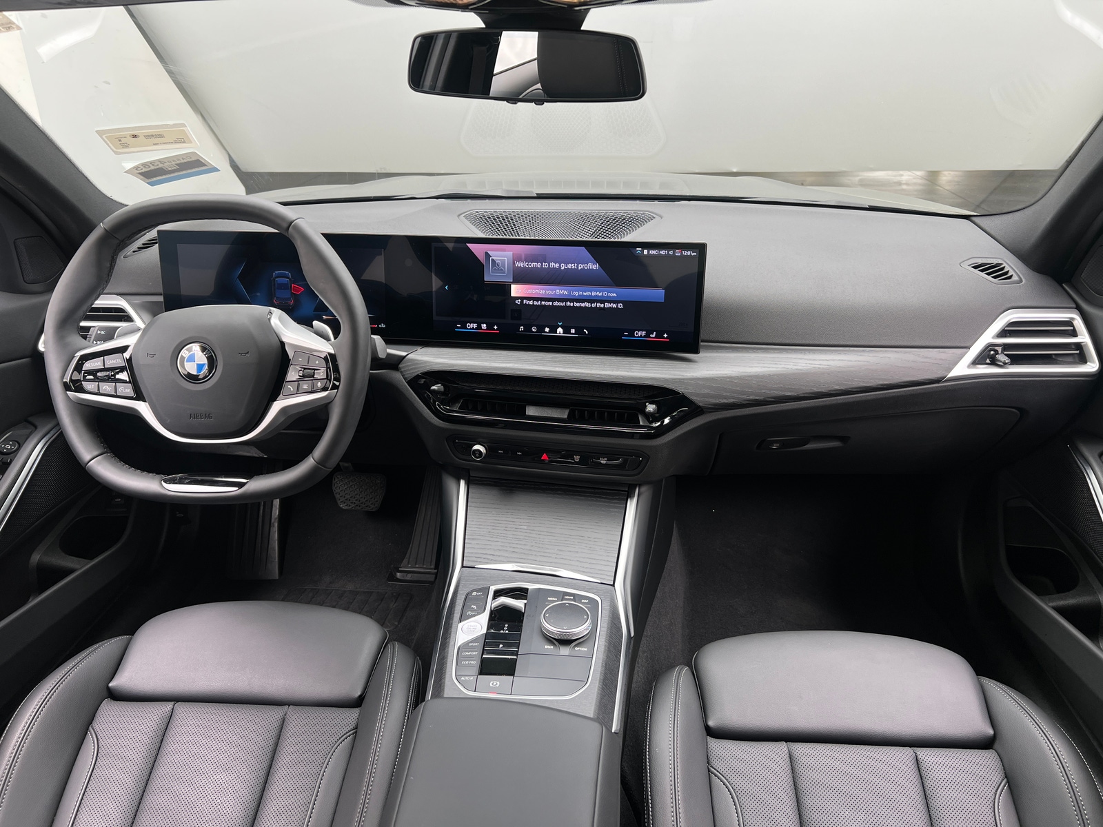 Thumbnail: 2025 BMW 3 Series - 2