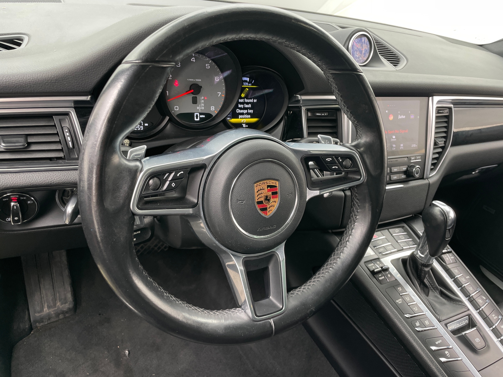 Thumbnail: 2018 Porsche Macan - 4