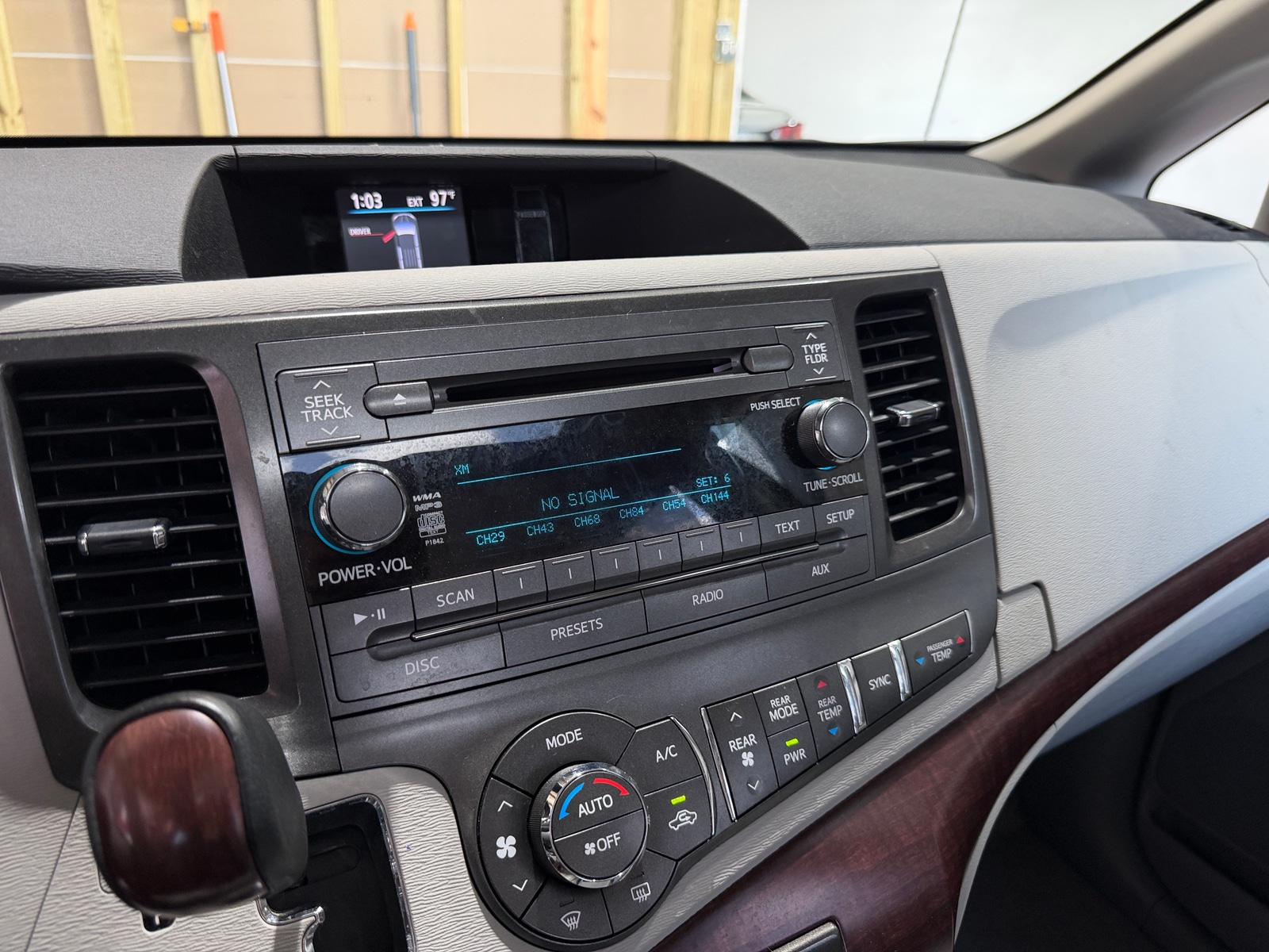 Thumbnail: 2011 Toyota Sienna - 3