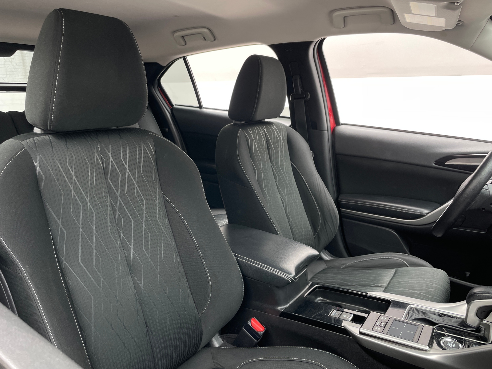 Thumbnail: 2019 Mitsubishi Eclipse Cross - 2