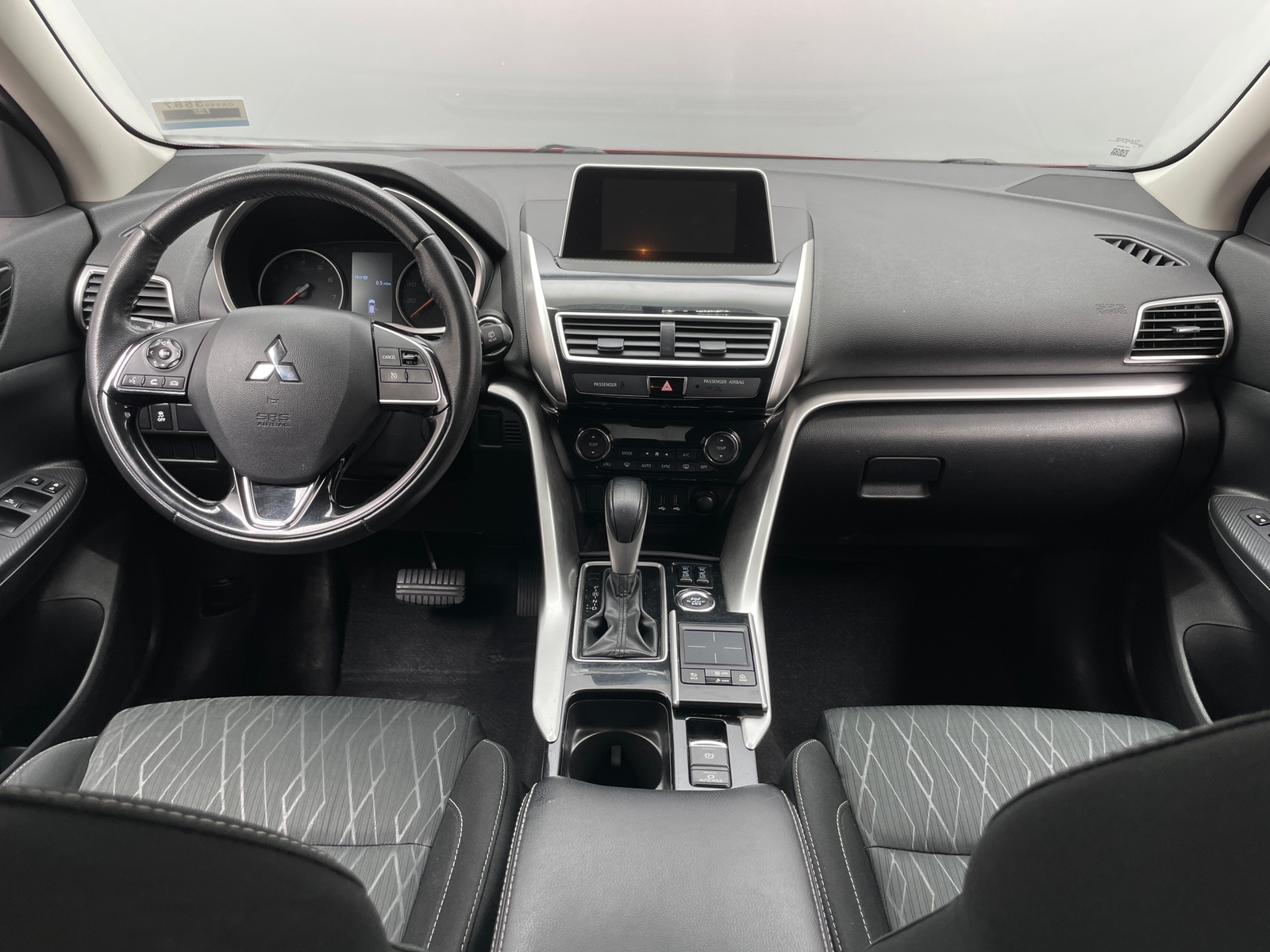 Thumbnail: 2019 Mitsubishi Eclipse Cross - 3